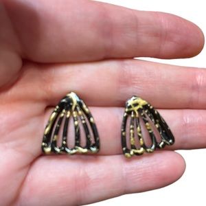 ✨ 3/$15 ✨ Retro Black and Gold Fashion Earrings